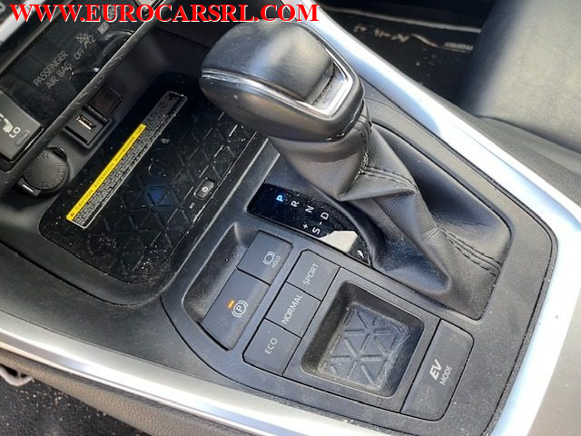 TOYOTA RAV 4 MY23 usata, con Fari LED