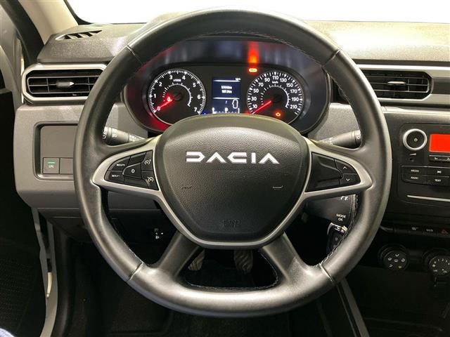 DACIA Duster usata 15