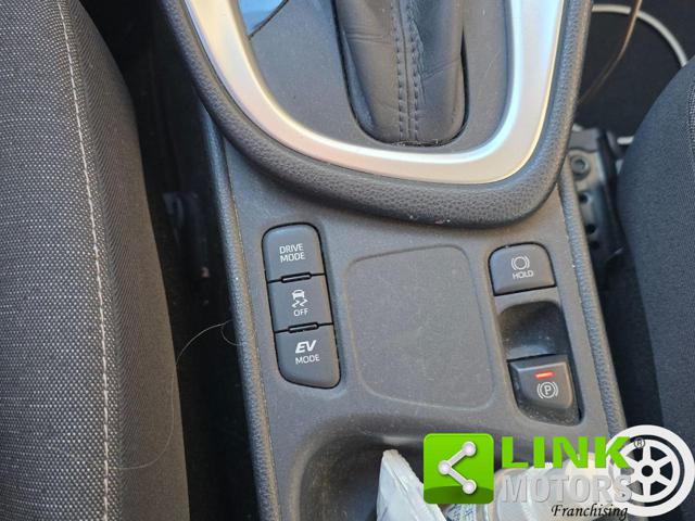 TOYOTA Yaris usata, con Bracciolo