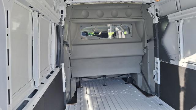 PEUGEOT Boxer usata, con Climatizzatore