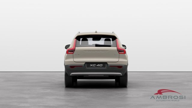 VOLVO XC40 usata 5