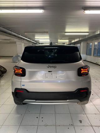 JEEP Avenger usata, con Volante in pelle