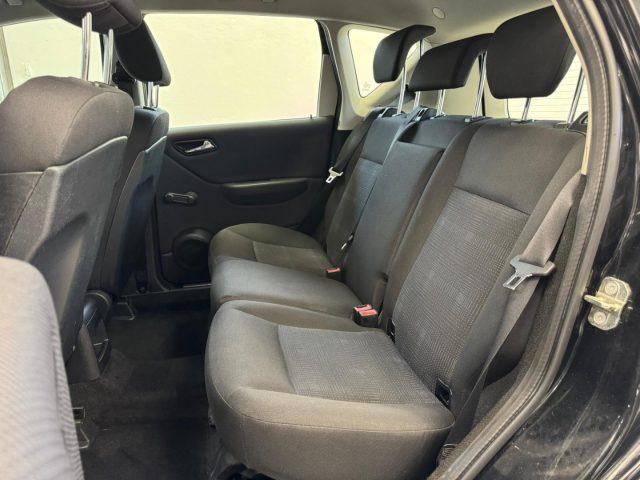 MERCEDES-BENZ A 160 usata, con Sedile posteriore sdoppiato