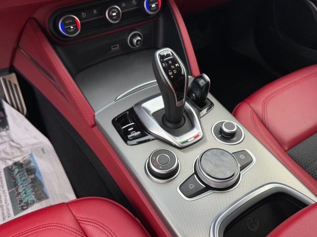 ALFA ROMEO Stelvio usata, con Autoradio digitale