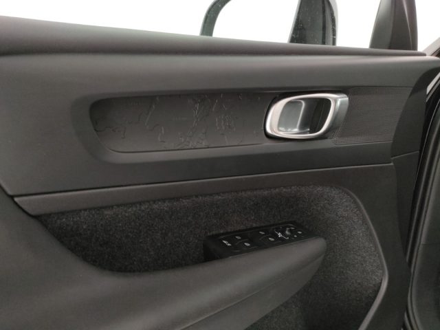 VOLVO XC40 usata, con Touch screen