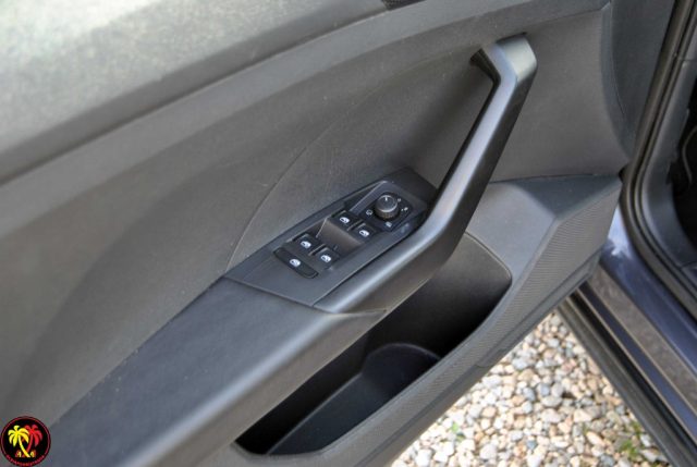 VOLKSWAGEN T-Cross usata, con Controllo trazione