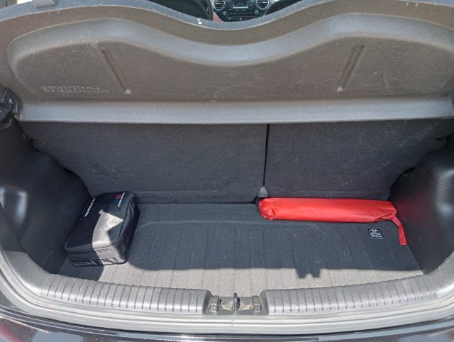 HYUNDAI i10 usata, con USB