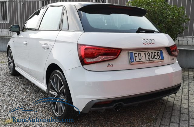 AUDI A1 usata, con Autoradio