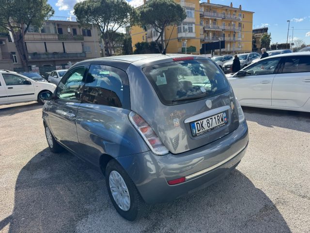 LANCIA Ypsilon usata, con Airbag
