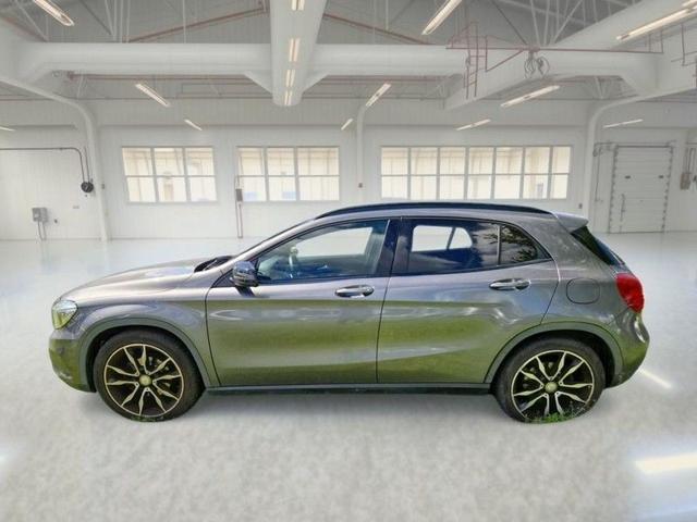 MERCEDES-BENZ GLA 200 usata, con Cerchi in lega