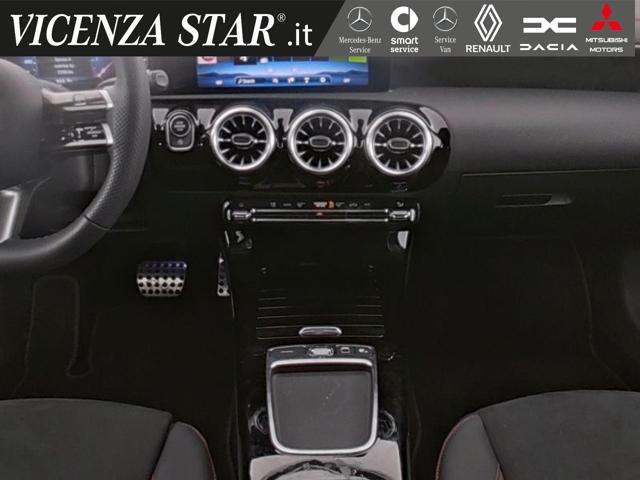 MERCEDES-BENZ CLA 180 usata, con Chiusura centralizzata