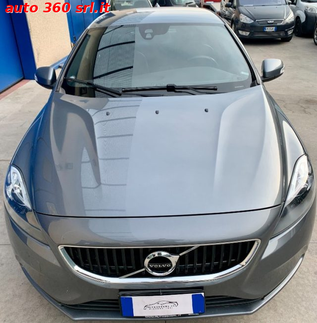 VOLVO V40 usata, con Airbag