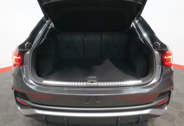 AUDI Q3 usata, con Volante in pelle