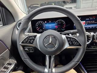 MERCEDES-BENZ GLA 180 usata, con Controllo automatico clima