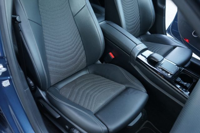 MERCEDES-BENZ A 180 usata, con Sensori di parcheggio posteriori