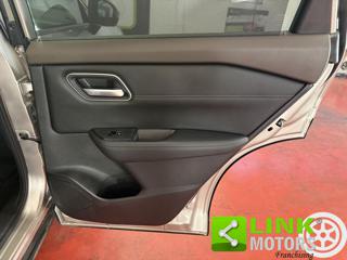 NISSAN X-Trail usata, con USB