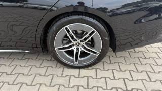 MERCEDES-BENZ E 220 usata, con Autoradio