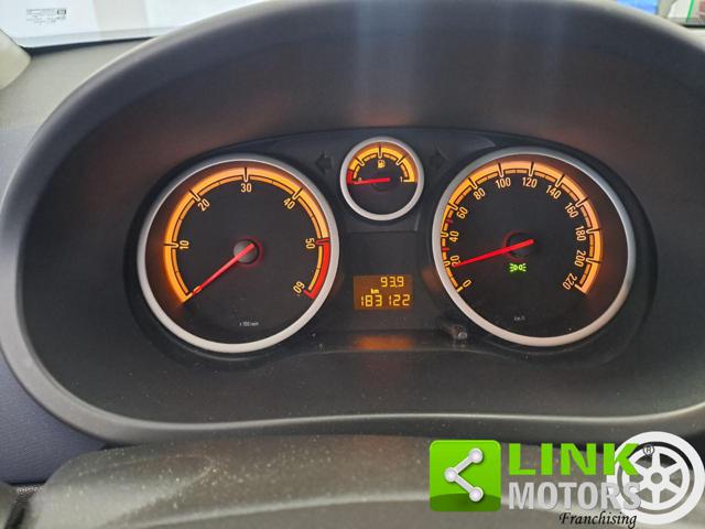 OPEL Corsa usata, con Servosterzo