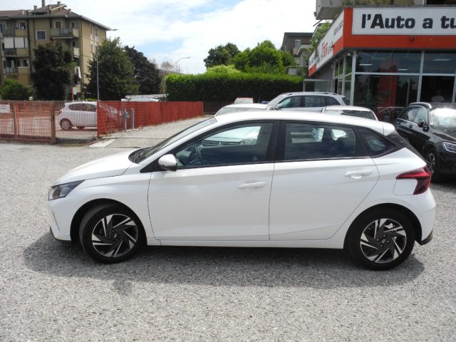HYUNDAI i20 usata, con Airbag