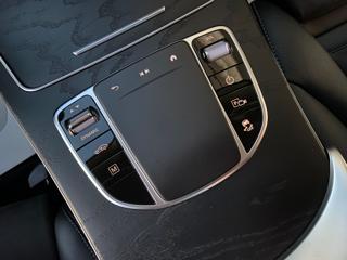 MERCEDES-BENZ GLC 300 usata, con Touch screen