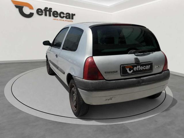 RENAULT Clio usata, con Alzacristalli elettrici