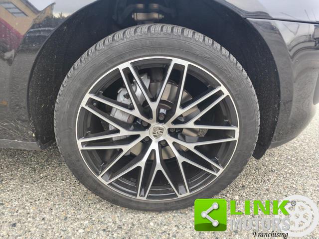 PORSCHE Macan usata, con Airbag testa