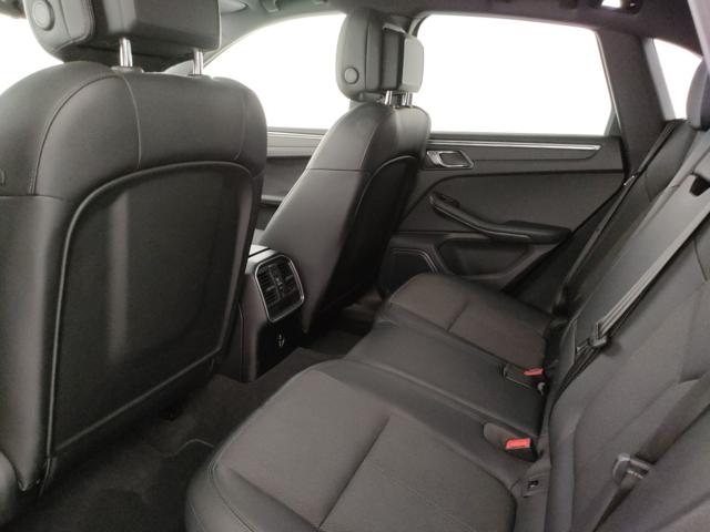 PORSCHE Macan usata, con Leve al volante
