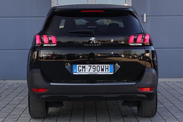 PEUGEOT 5008 usata, con Sedile posteriore sdoppiato