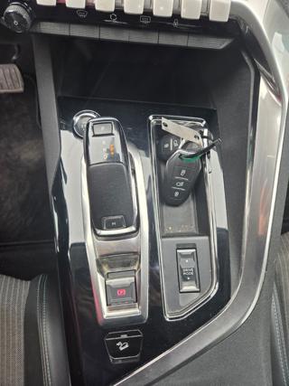 PEUGEOT 3008 usata, con Cruise Control