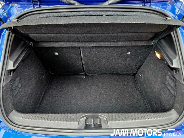 RENAULT Clio usata, con Fari LED