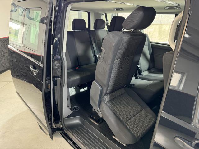 VOLKSWAGEN Caravelle usata, con Servosterzo