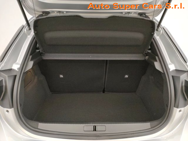 OPEL Corsa usata, con Sensori di parcheggio posteriori