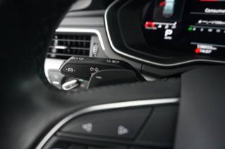 AUDI A4 usata, con Leve al volante