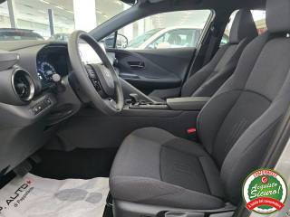 TOYOTA C-HR usata, con Touch screen