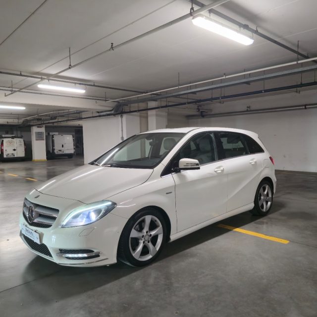 MERCEDES-BENZ B 200 usata, con Airbag