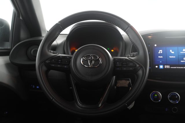 TOYOTA Aygo X usata 7