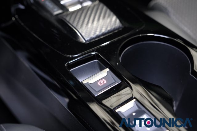 PEUGEOT 208 usata, con Sensori di parcheggio anteriori