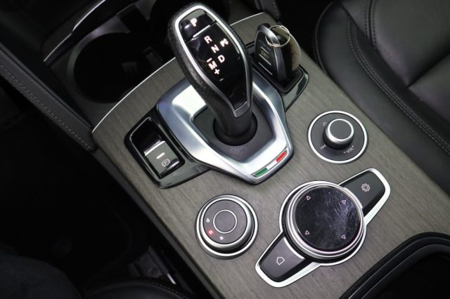 ALFA ROMEO Stelvio usata 13