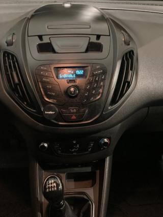 FORD Transit Courier usata, con Autoradio digitale