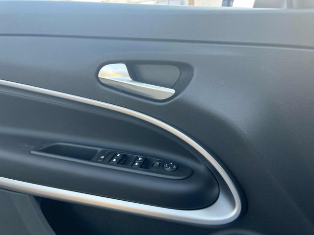 JEEP Avenger usata, con Autoradio