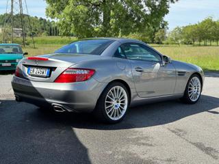 MERCEDES-BENZ SLK 200 usata, con Autoradio