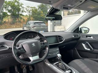 PEUGEOT 308 usata, con Sensori di parcheggio posteriori