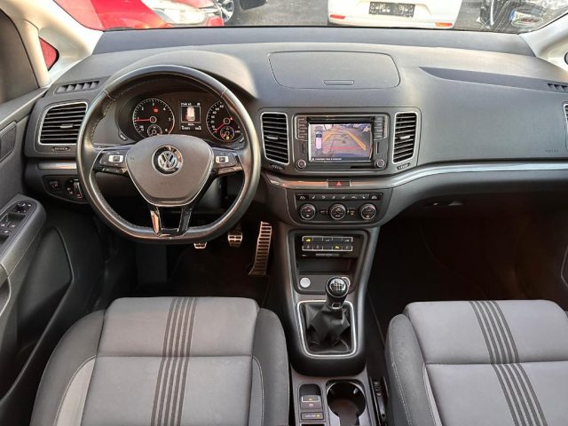 VOLKSWAGEN Sharan usata, con Cruise Control