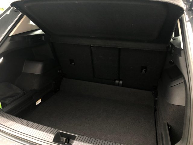 VOLKSWAGEN Tiguan usata, con Supporto lombare