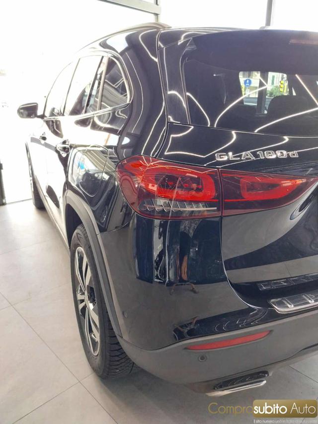 MERCEDES-BENZ GLA 180 usata, con Controllo trazione