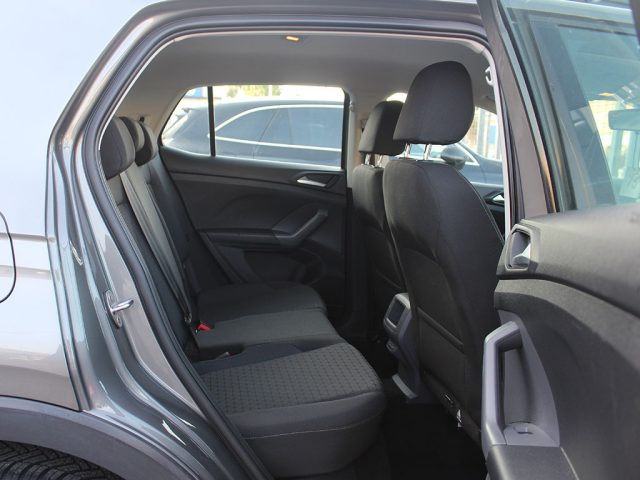 VOLKSWAGEN T-Cross usata, con USB