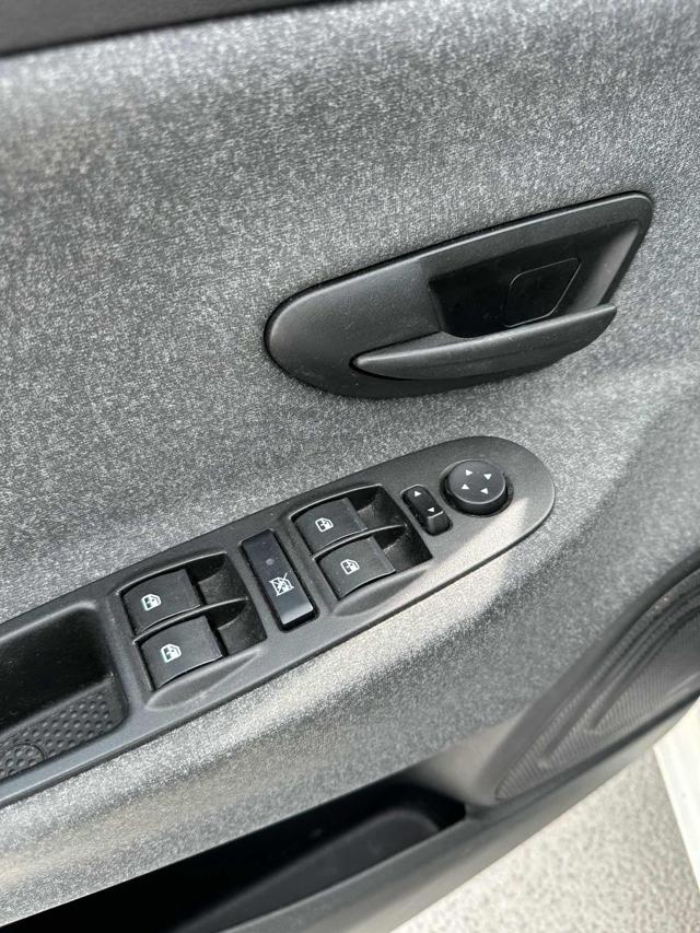 LANCIA Ypsilon usata, con Sedile posteriore sdoppiato