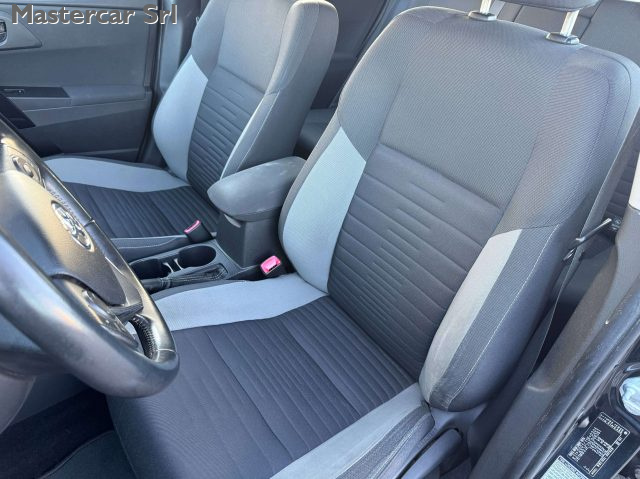 TOYOTA Auris usata, con Regolazione elettrica sedili