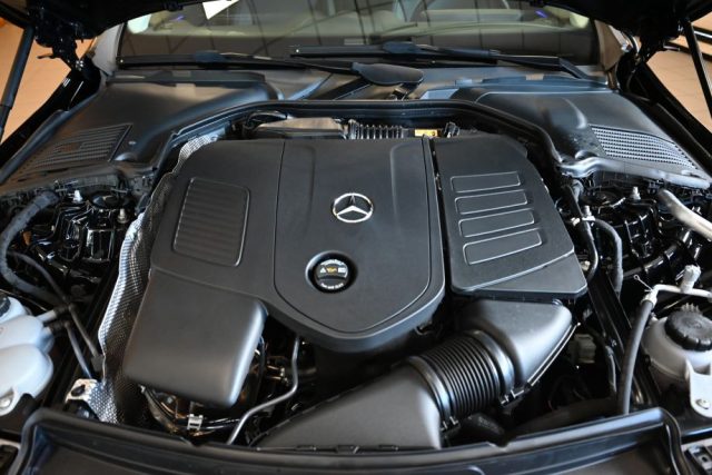 MERCEDES-BENZ C 300 usata 64