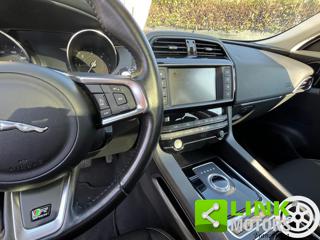 JAGUAR F-Pace usata, con Fari direzionali